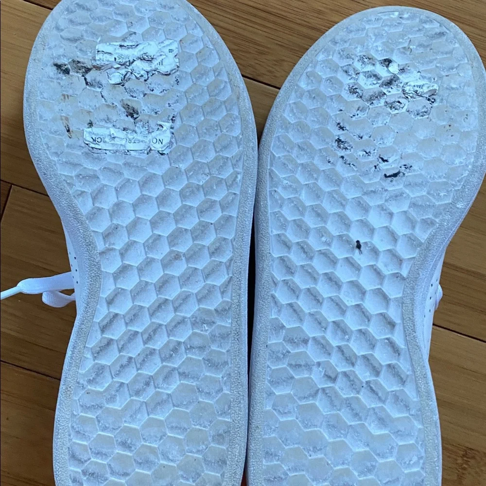 Beautiful white leather adidas cloud foam sneakers